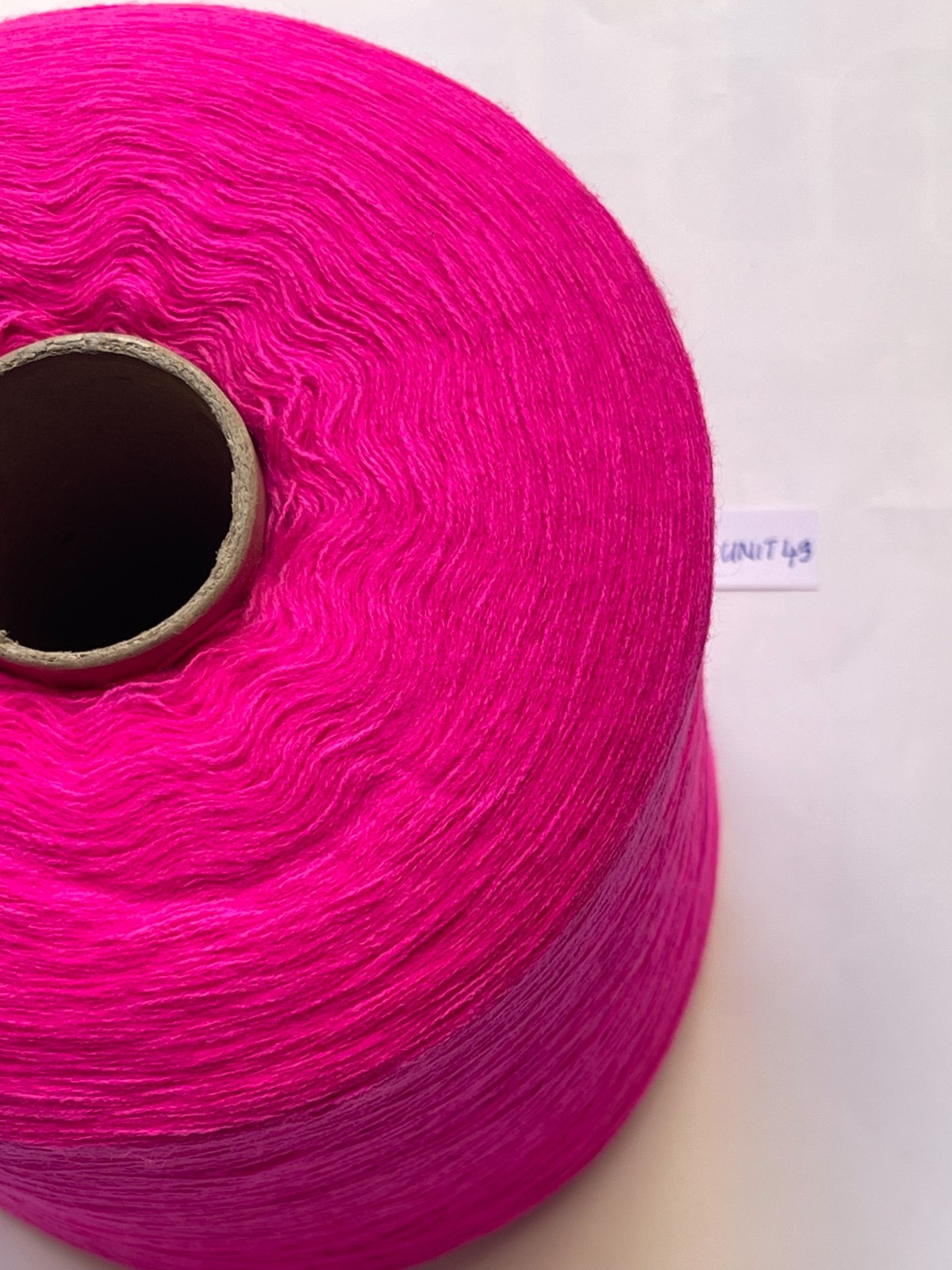 HIGH-VISIBILITY HAND & MACHINE KNITTING YARN AS 100G BALLS CERISE PINK UNIT 43