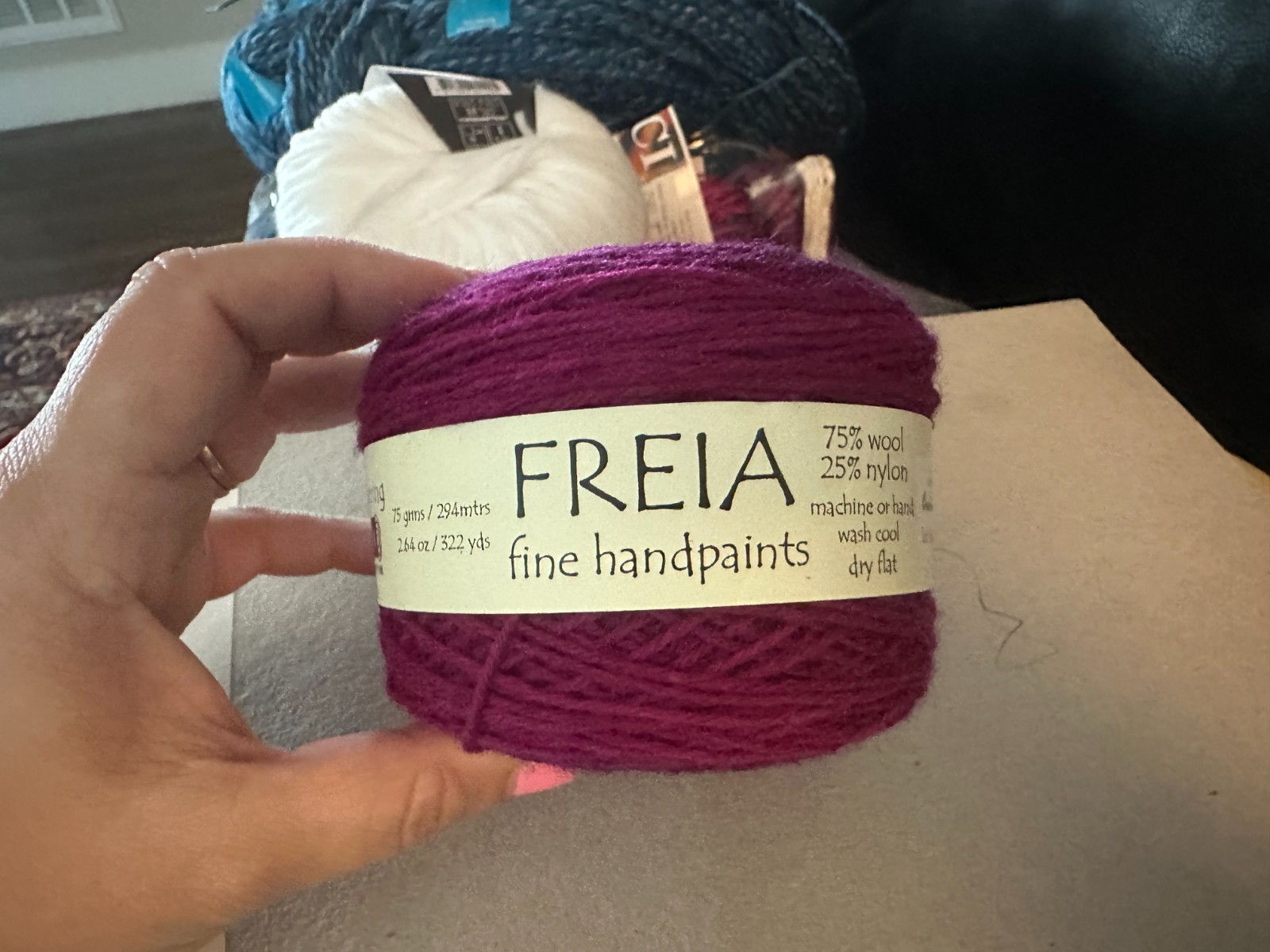 Freia fine handprints Ombre color Cochinilla