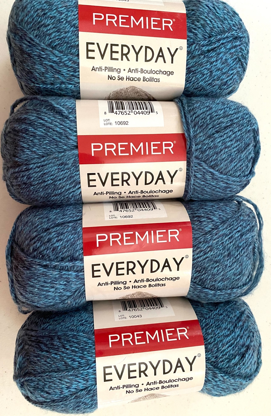 4 Skeins Premier Deborah Norville Everyday Heather Anti-Pilling Yarn # 4 Worsted