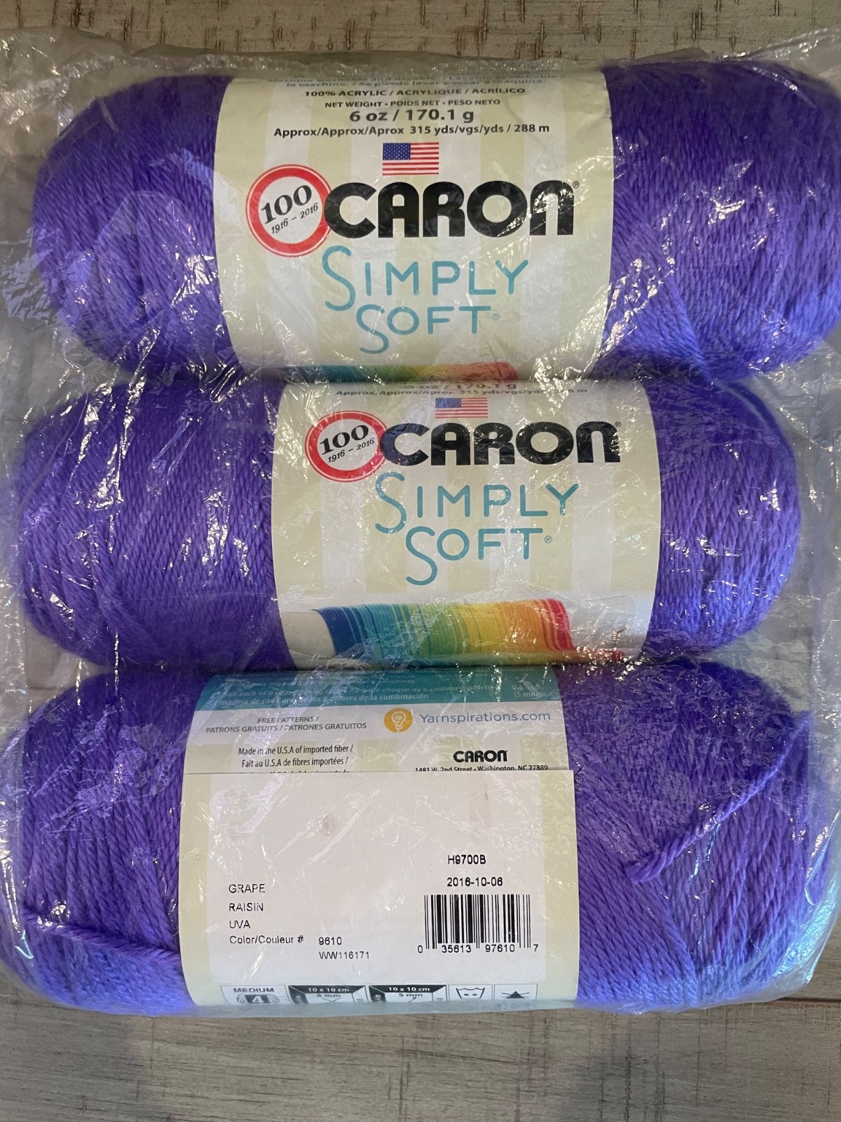 Yarn Caron Simply Soft 6oz/170g/315 yards 3 skeins in color Grape Raisin