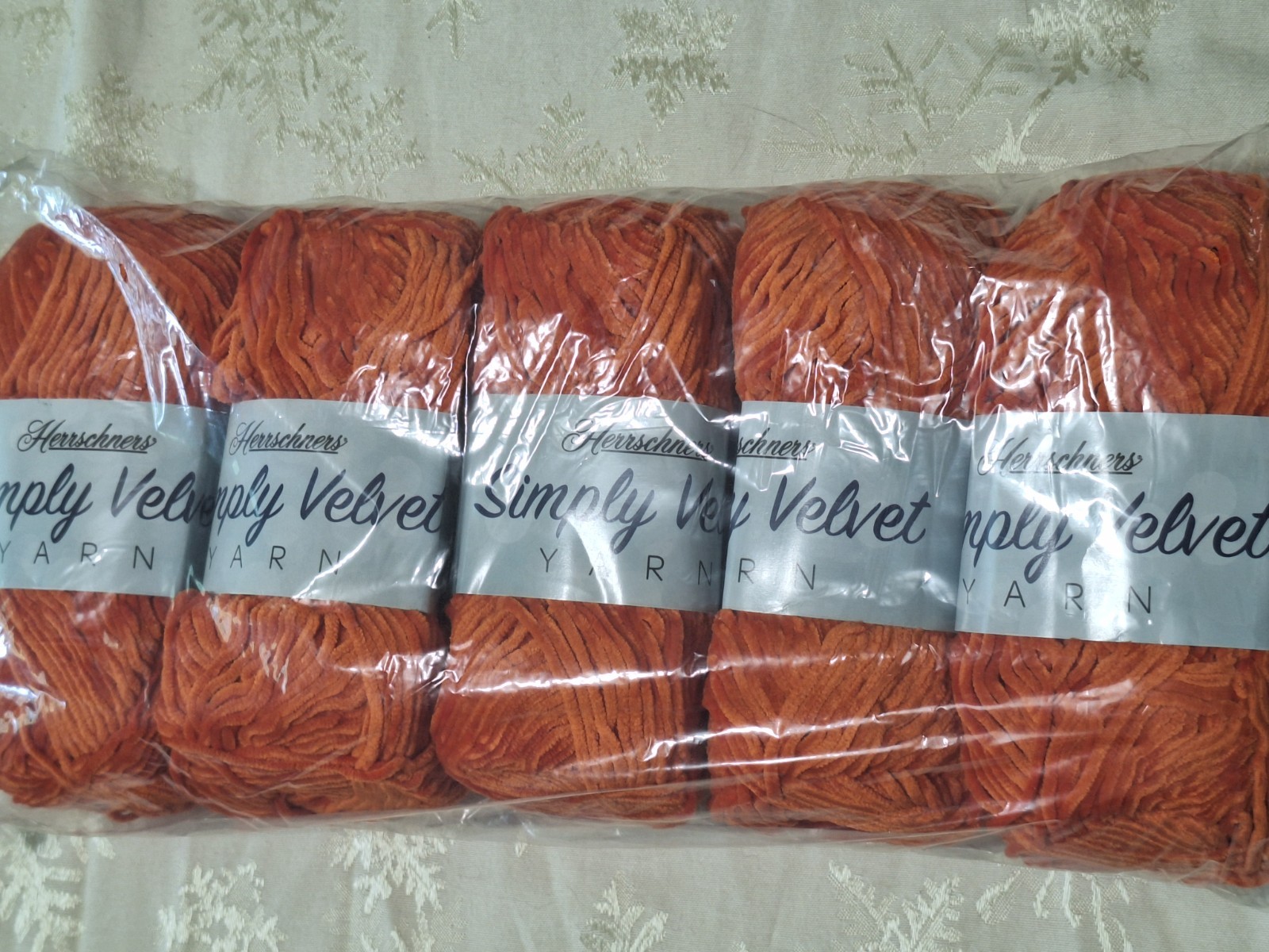 Herrschners Holiday Velvet Orange New Sealed Lot of 5 skeins matching dye lot